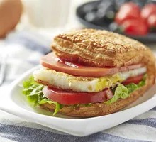 Scallion pancake with egg and pork tenderloin