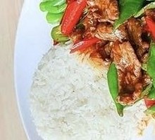 Beef with Green Pepper Rice Bowl