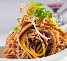 Stir-Fried Tofu Noodles with Peanuts