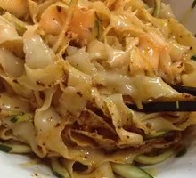 Cold Mixed Noodles with Meat Sauce