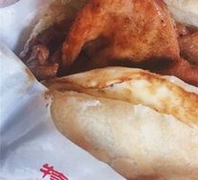 烧饼里脊加鸡蛋