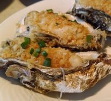 Steamed Large Oysters with Garlic and Vermicelli
