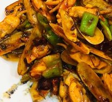 Spicy Stir-Fried Clams