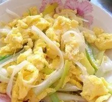 Scallion and Egg Stir-Fry