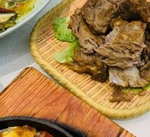 Smoked Pork Knuckle with Iron Spoon