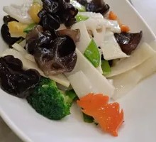 Wood Ear Mushroom and Chinese Yam