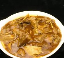 Stewed Beef with Yellow Sauce