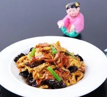 Sour Stir-Fried Egg with Wood Ear Mushrooms