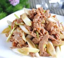 Scallion Stir-Fried Lamb