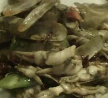 Spicy Stir-Fried Clams