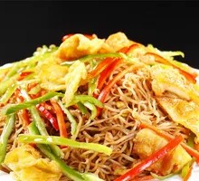 Ham and Pork Noodles Stir-fry