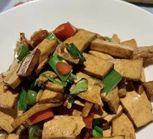 Stir-Fried Dezi Tofu Cubes