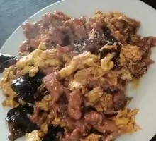 Sour-Spicy Wood Ear Mushroom Rice Bowl