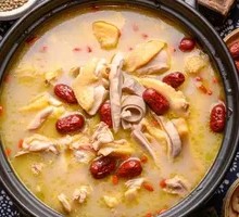 Classic Pig Stomach and Chicken Stew