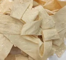 Oil-soaked tofu skin