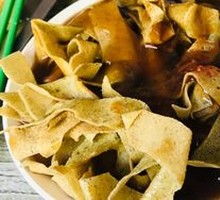 Fried Rice Noodles with Crispy Tofu