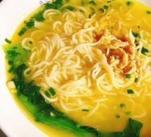 鸡丝金汤面