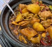 Stewed Chicken with Pig Intestines