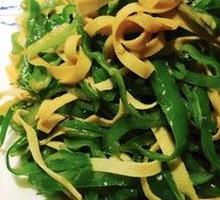 Pepper and Tofu Skin Stir-Fry