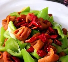 Spicy Braised Pig Intestines