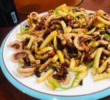 Spicy Squid in Dry Pot