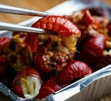 Aluminum-Wrapped Lobster Tails