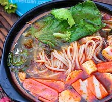 Three Meat and Four Vegetables Crossing-the-bridge Rice Noodles