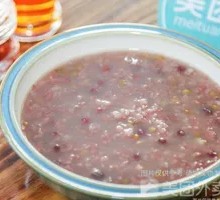 Red Bean and Coix Seed Health Porridge