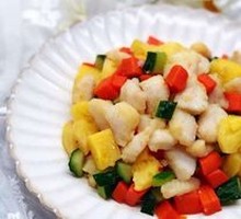 Fresh Pineapple Fish Cubes