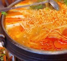 Military-style Hot Pot