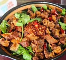 Stewed Beef with Yellow Sauce