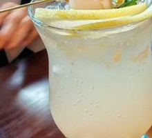 Lychee White Peach Sparkling Water