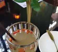 Pear Soup with Small吊