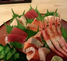 Six-Slice Sashimi Platter