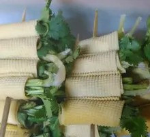 Tofu Skin with Cilantro Roll