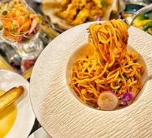 Classic Bolognese Spaghetti