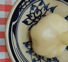 Sweet Pickled Garlic