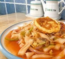 Stir-Fried Beef with Knife-Cut Noodles