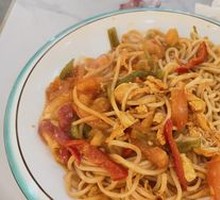 Tomato and Egg Fried Noodles