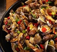 Spicy Stir-Fried Clams