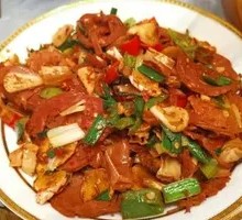 Spicy Chili Stir-fried Wrapped Chicken