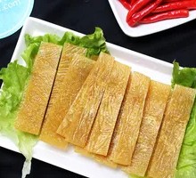 Oil-soaked tofu skin