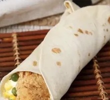 Beijing-style Chicken Roll