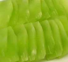 Cold-mixed lettuce strips