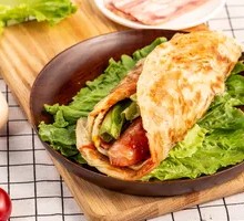 Hand-held Pancake with Egg and Starch Sausage