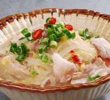 Sour Cabbage with Pork Belly