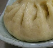 Wild Vegetable and Pork Buns