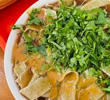 Fried Rice Noodles with Crispy Tofu