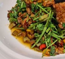 Stir-Fried Beef with Yellow Onion
