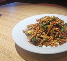Stir-fried smoked bamboo shoots with preserved pork